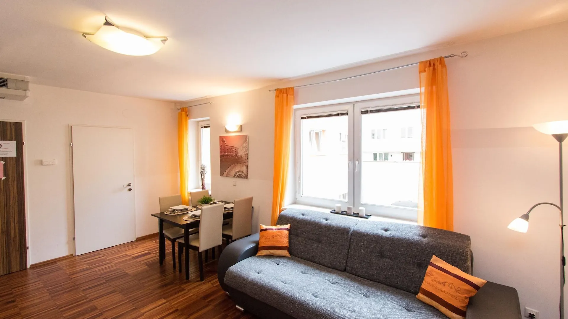Royal Living Apartments Wiedeń Hotel apartamentowy